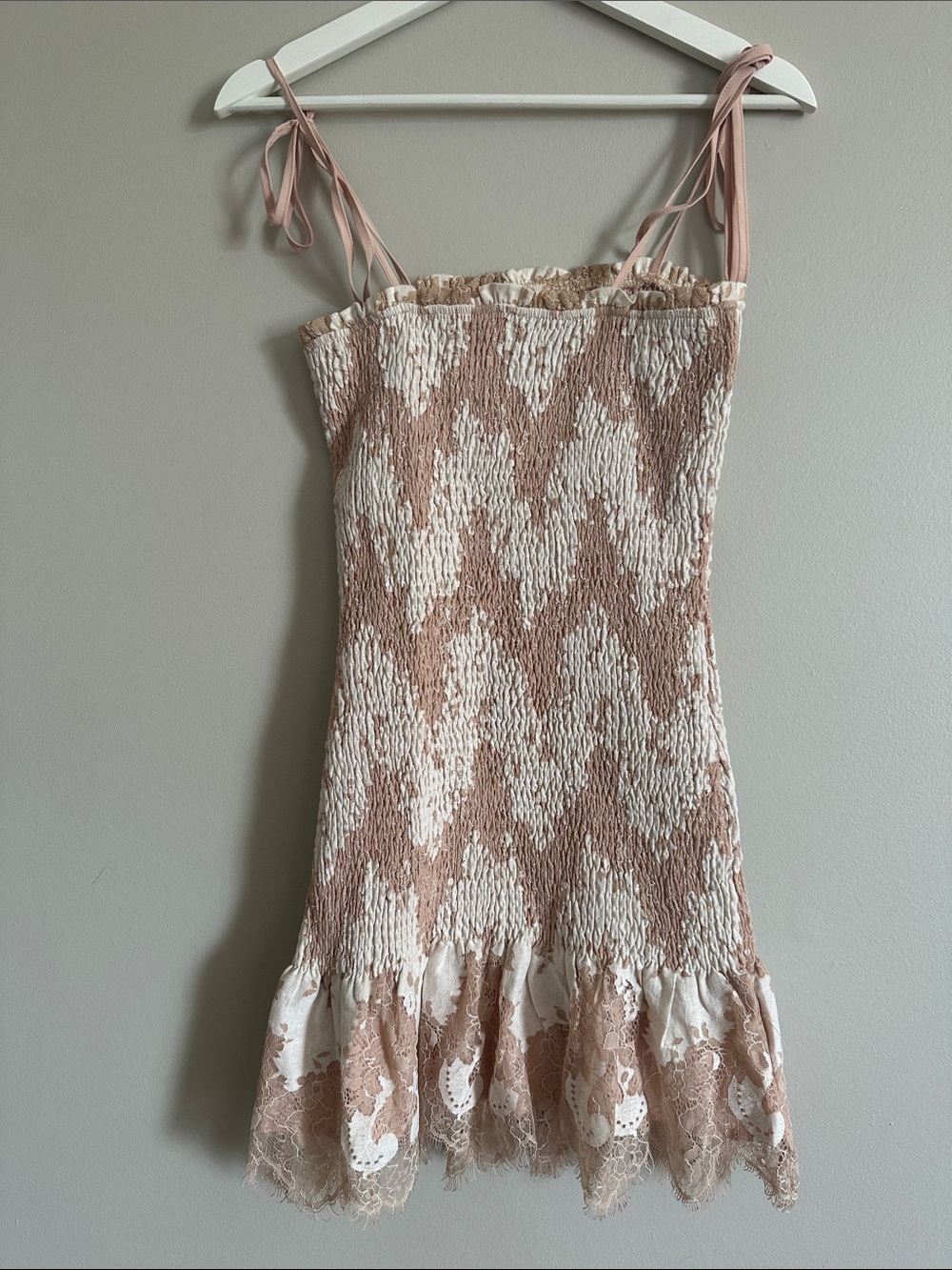 Smocked body-con mini dress - Picture 10 of 10